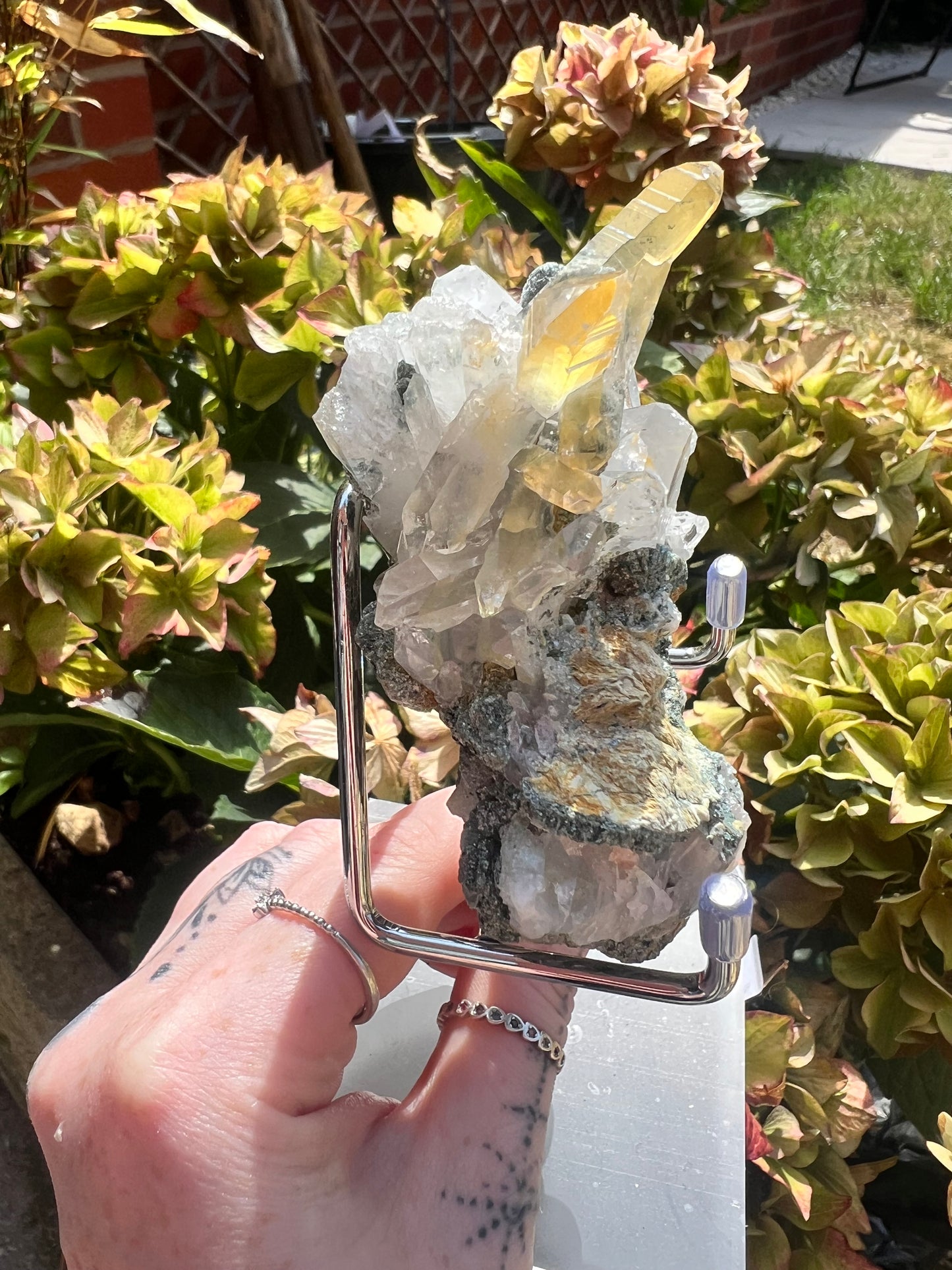 Chlorine quartz with mango quartz